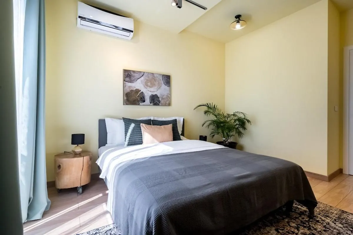 Apartment Vivando - Classic Ap D - New Building Bucharest